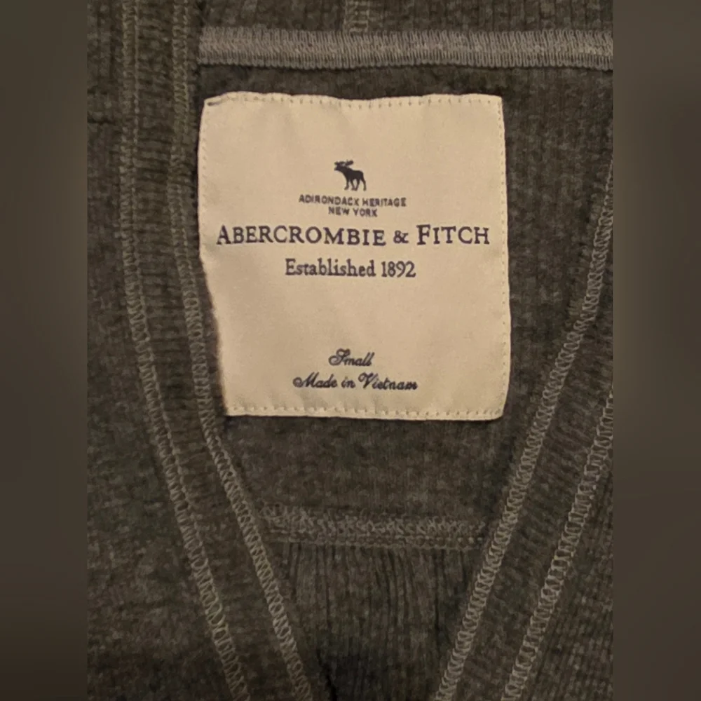 Abercrombie & Fitch Gray Women's Hooded Top - Picture 3 of 4